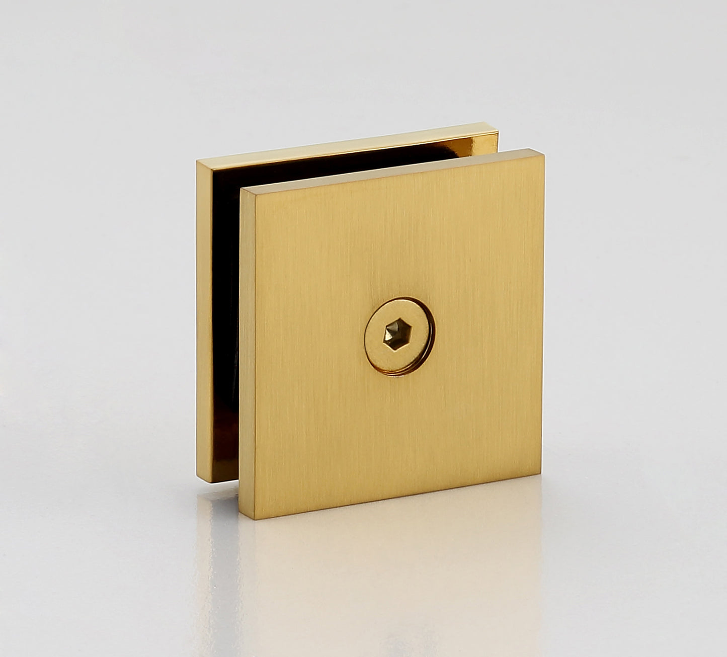BILBO VANITY | Fixed Glass Panel Clamp